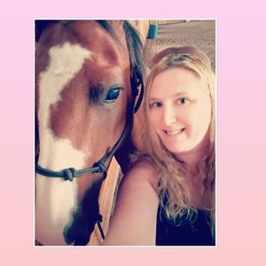 Meet your Posher, Nessa